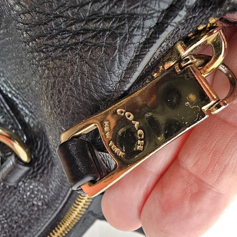 Coach Black Pebbled Leather Crossbody Tote with Gold Hardware - Picture 8 of 10